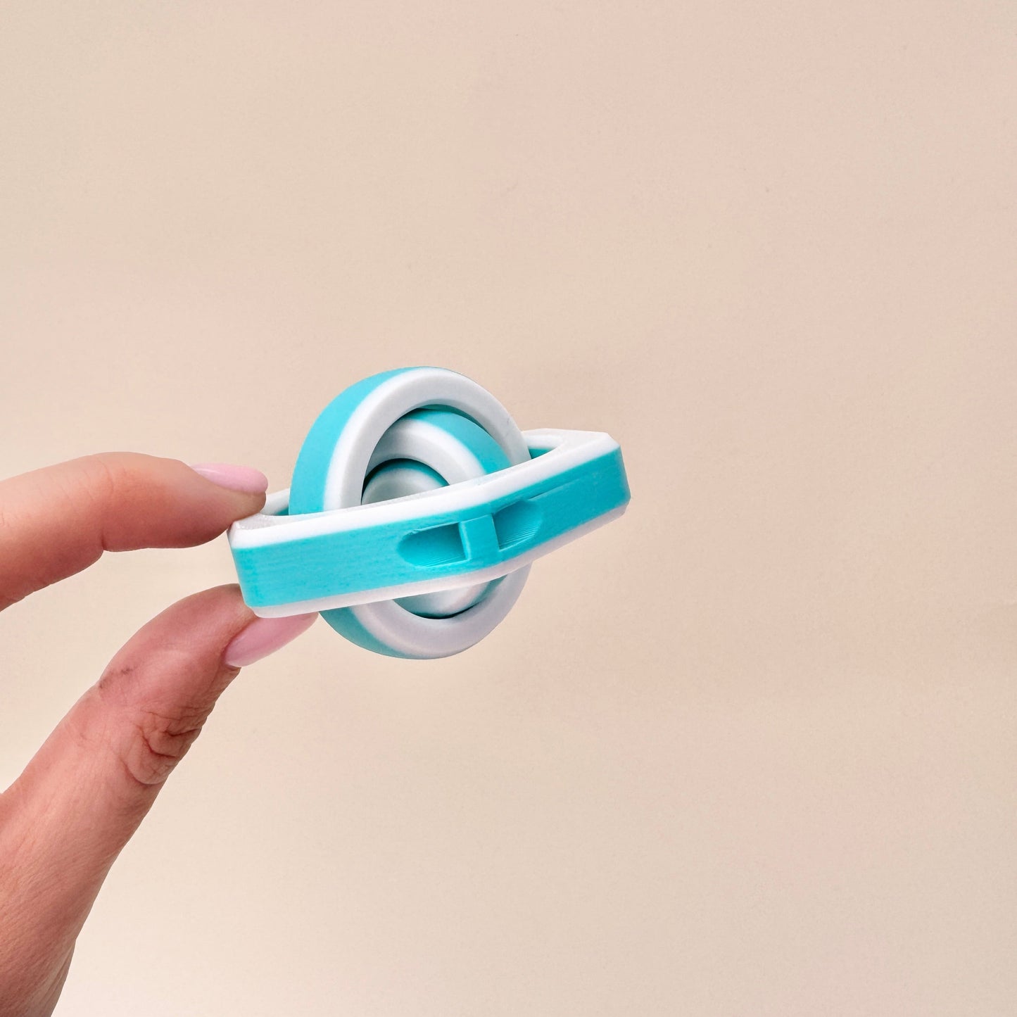 Six-sided frame gives a steady pinch grip and easy tracing.