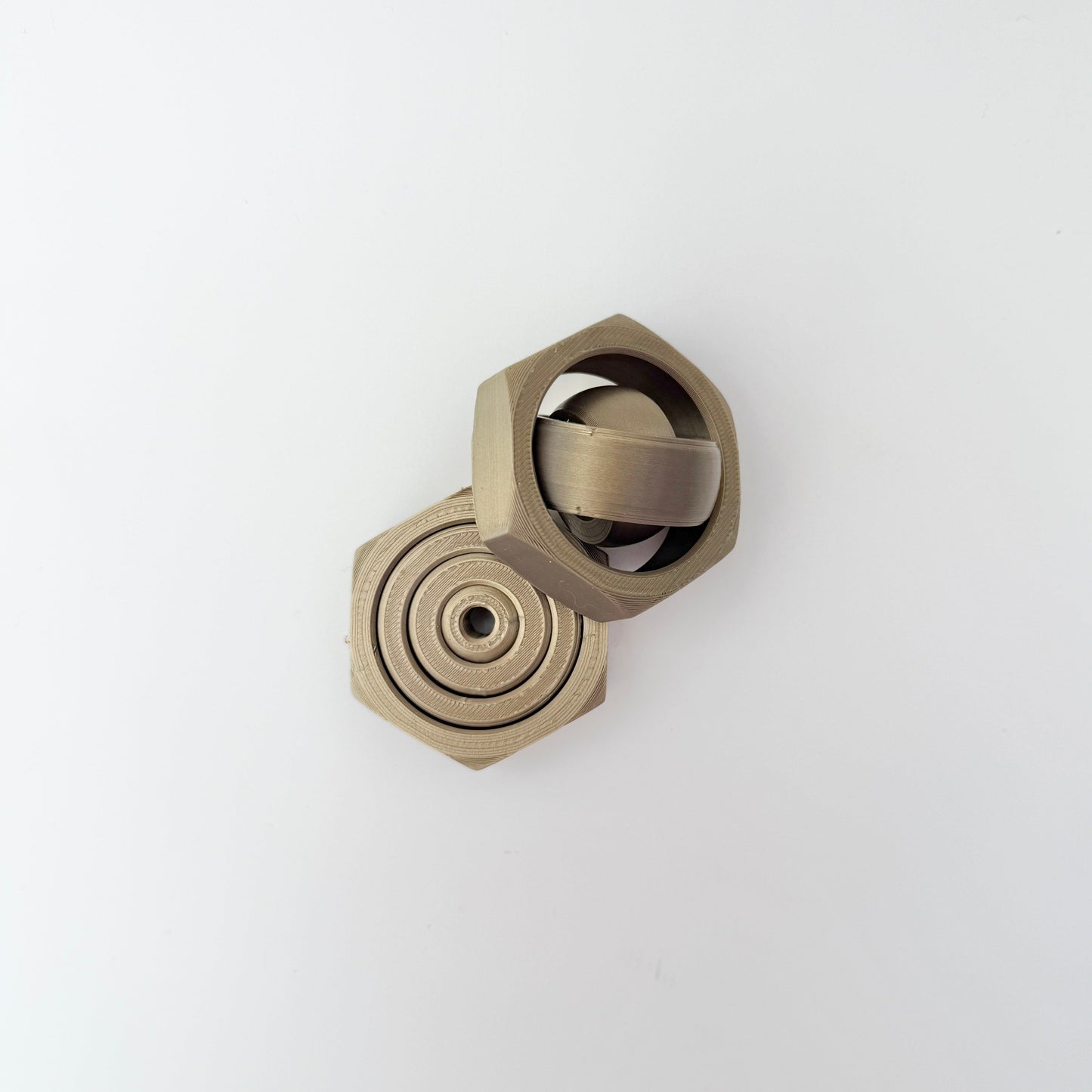 Compact 6 cm sensory spinner for pocket carry or desk breaks.
