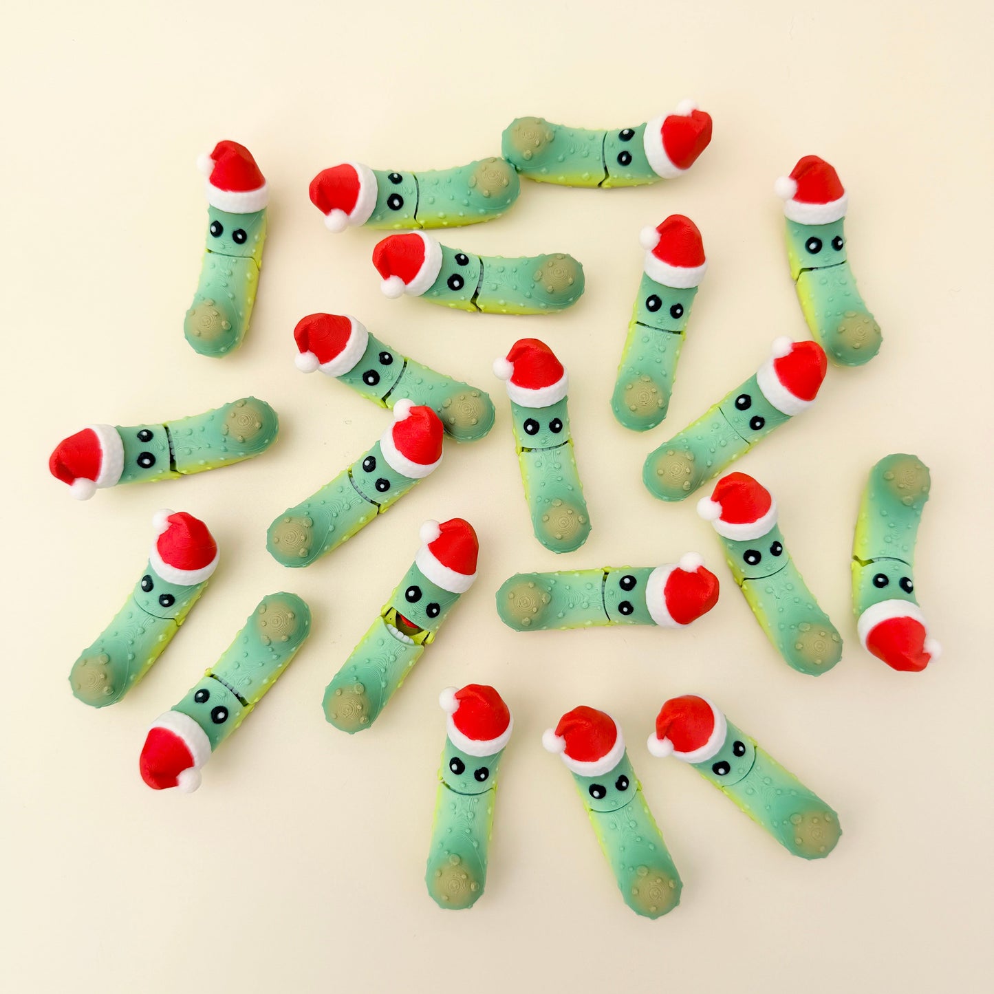 Discrete, low-noise movement suited to desks, school or travel.