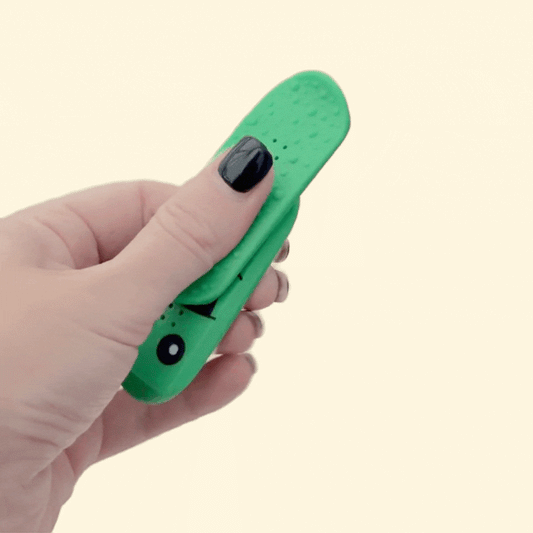 Compact magnetic pickle bars that snap together for repeatable sensory clicks.
