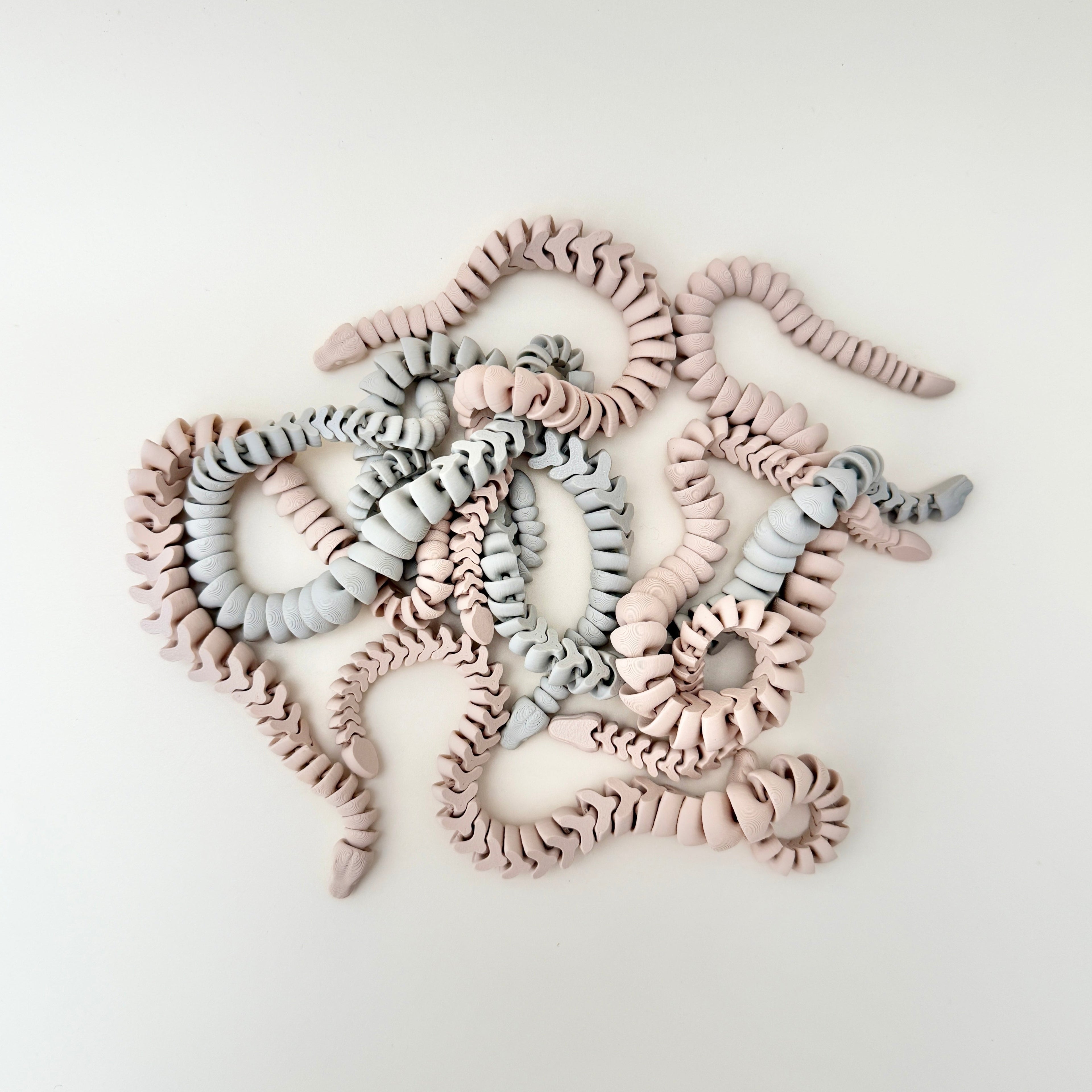 A lightweight, easy-to-use fidget toy designed to help with focus and sensory engagement.