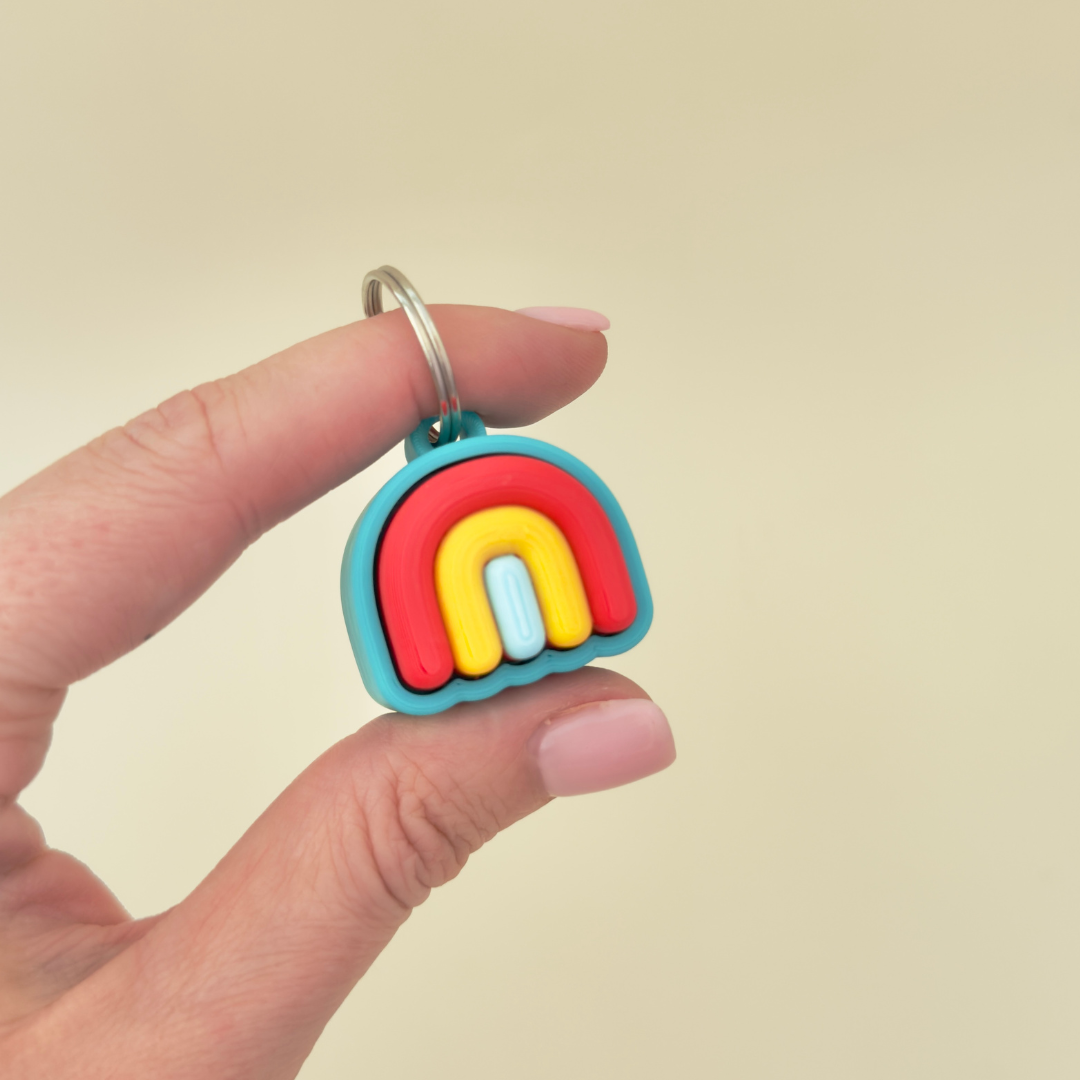 Small one-hand fidget for grounding and focus; durable PLA build.
