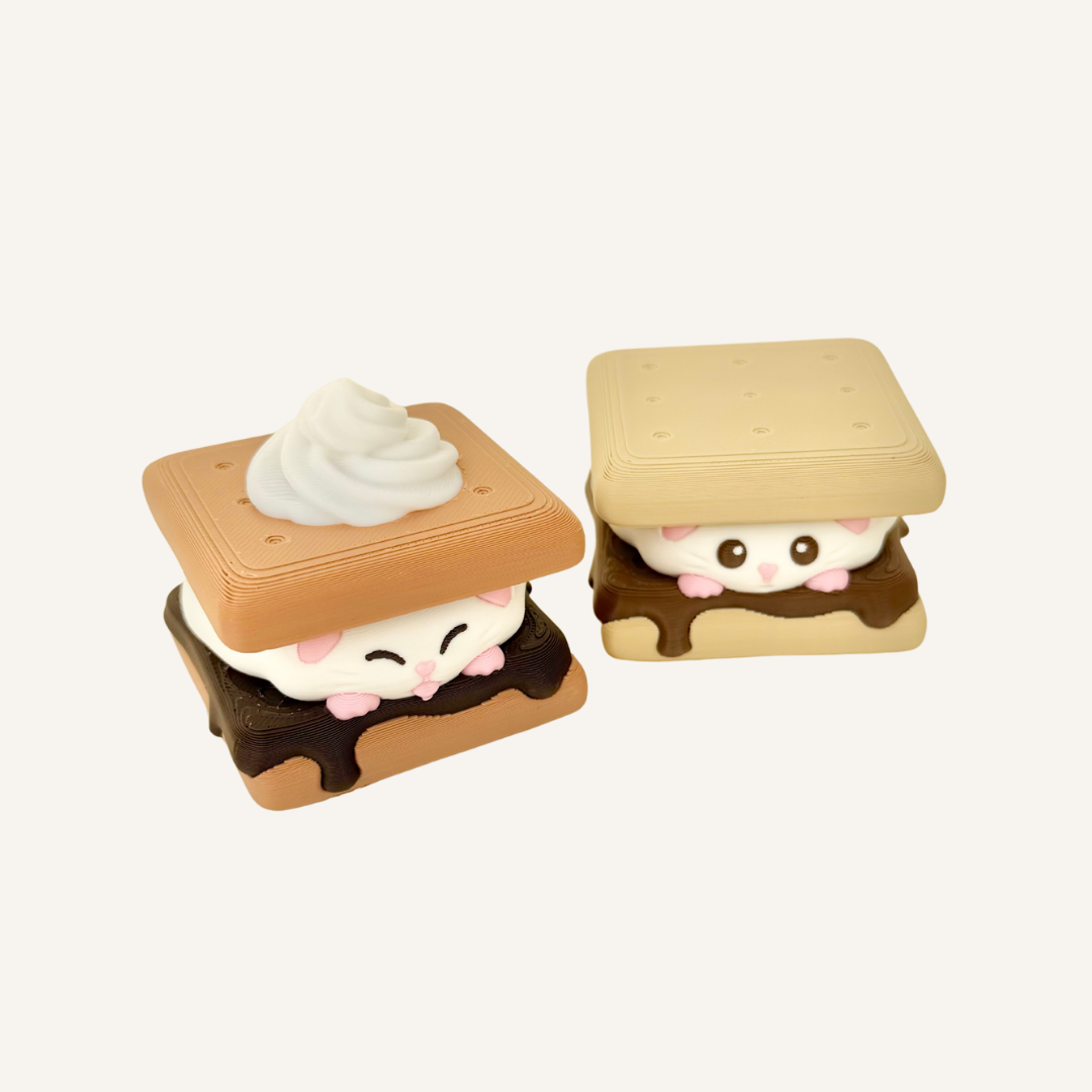 Novelty snack-style clicker fidget for busy hands, tactile calming and neurodivergent-friendly regulation.
