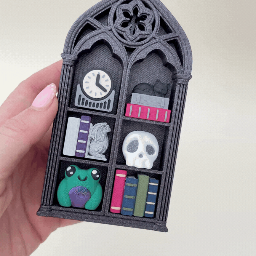 Discreet sensory fidget suitable for learning environments, therapy sessions and calm corners.
