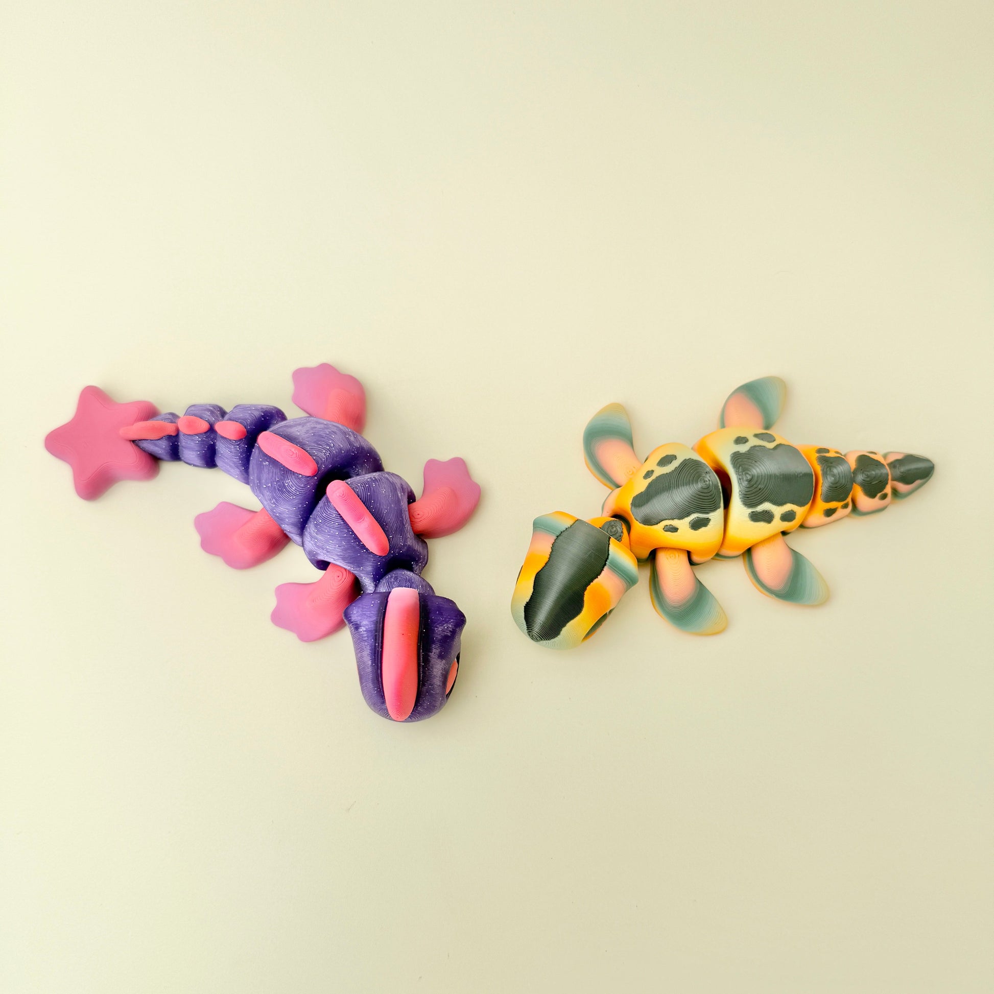 A stim-friendly fidget with flowing curves and smooth detailing, ideal for focus and fidgeting.
