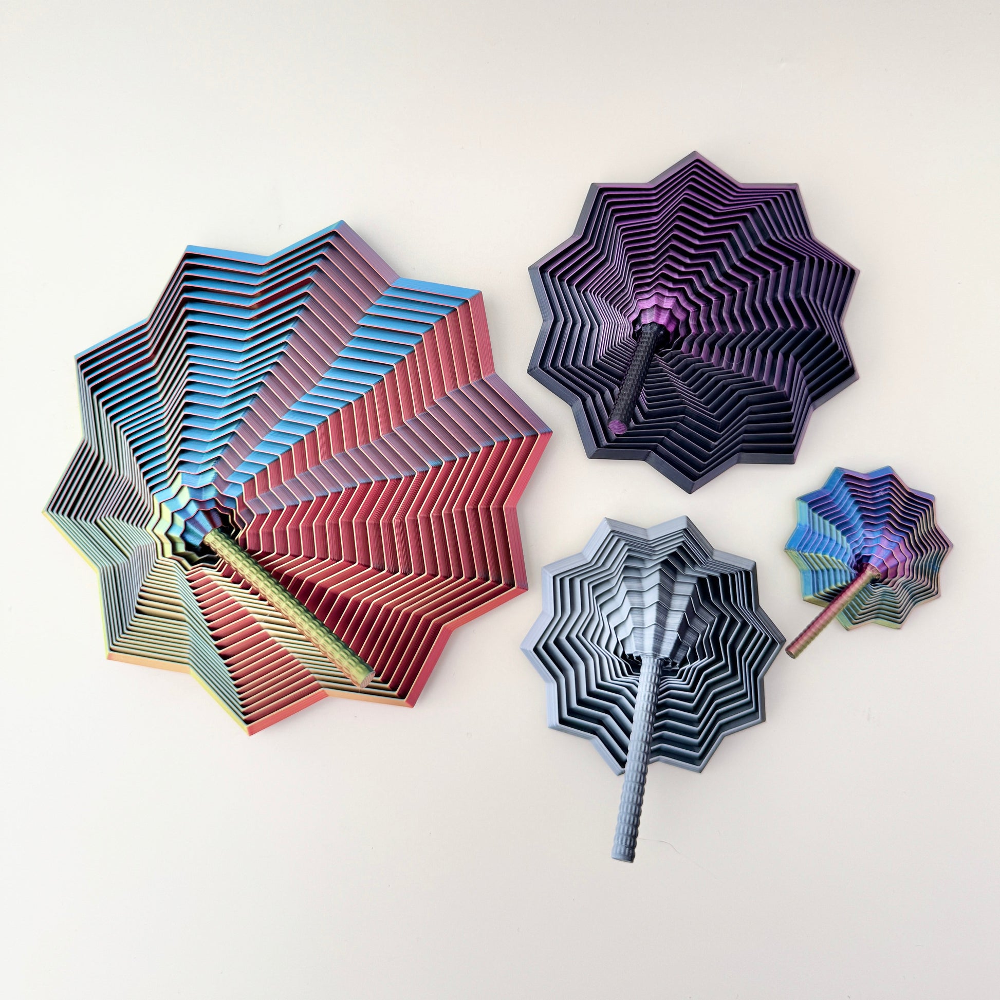 Available in small 5.5 cm, medium 8 cm, large 11 cm, and extra large 17 cm.
