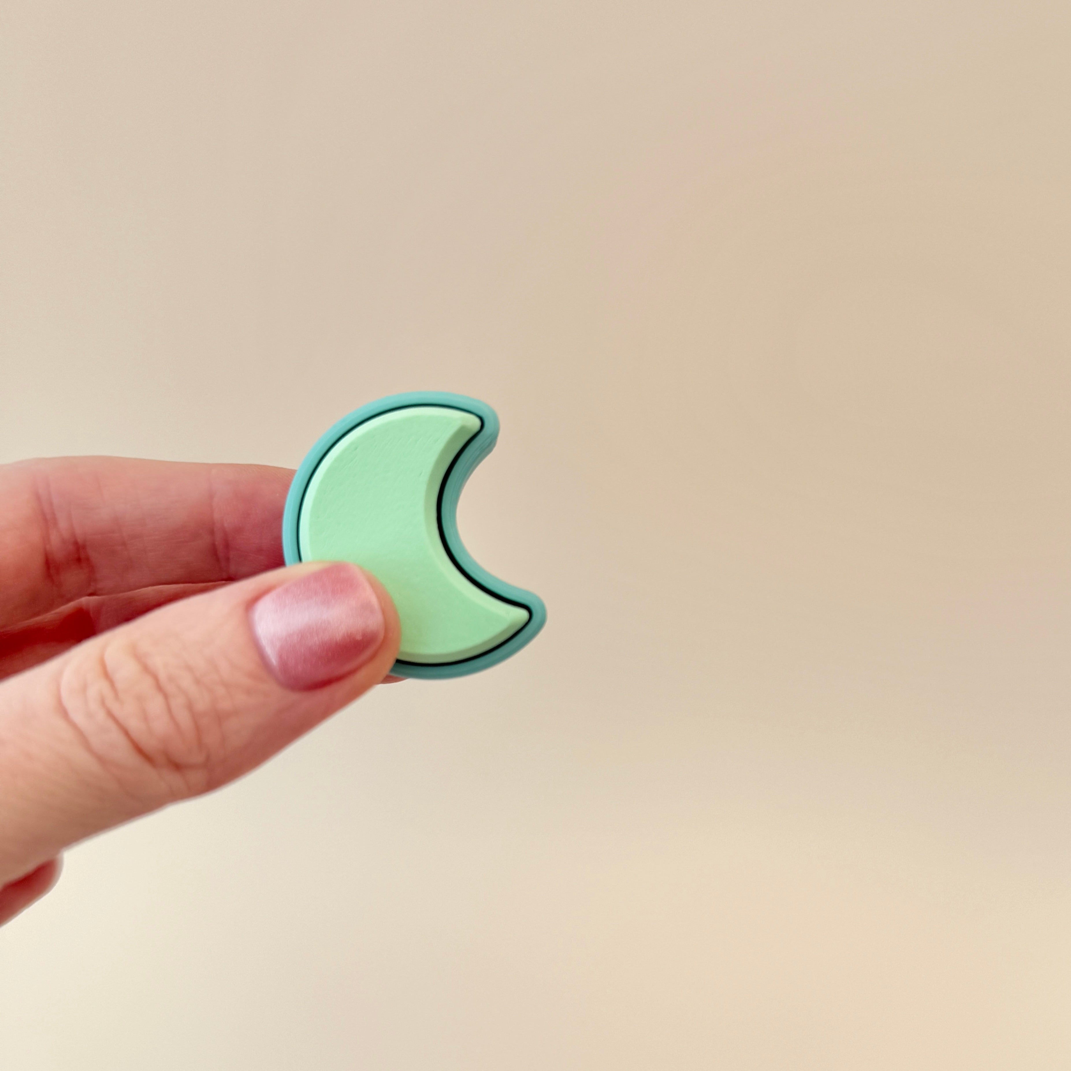 A clicker to keep your hands busy whether it's on Zoom calls or in meetings.