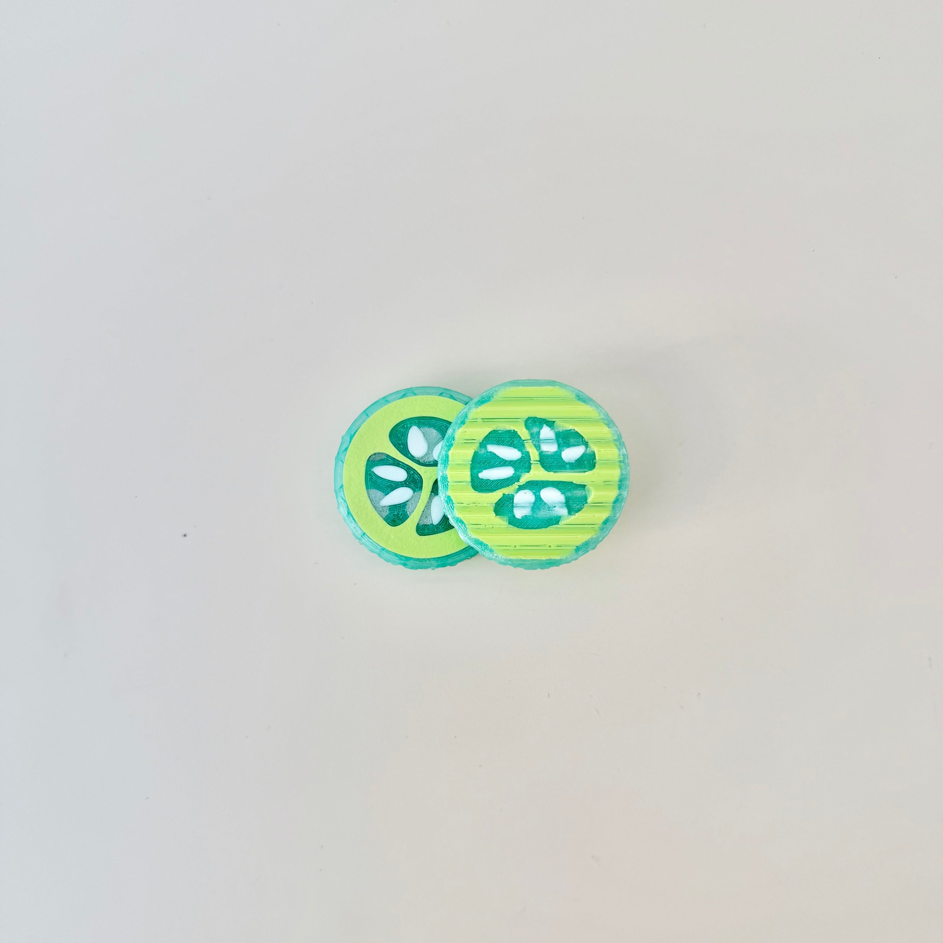 Rough textured magnetic fidget intended for older users seeking firm sensory input.
