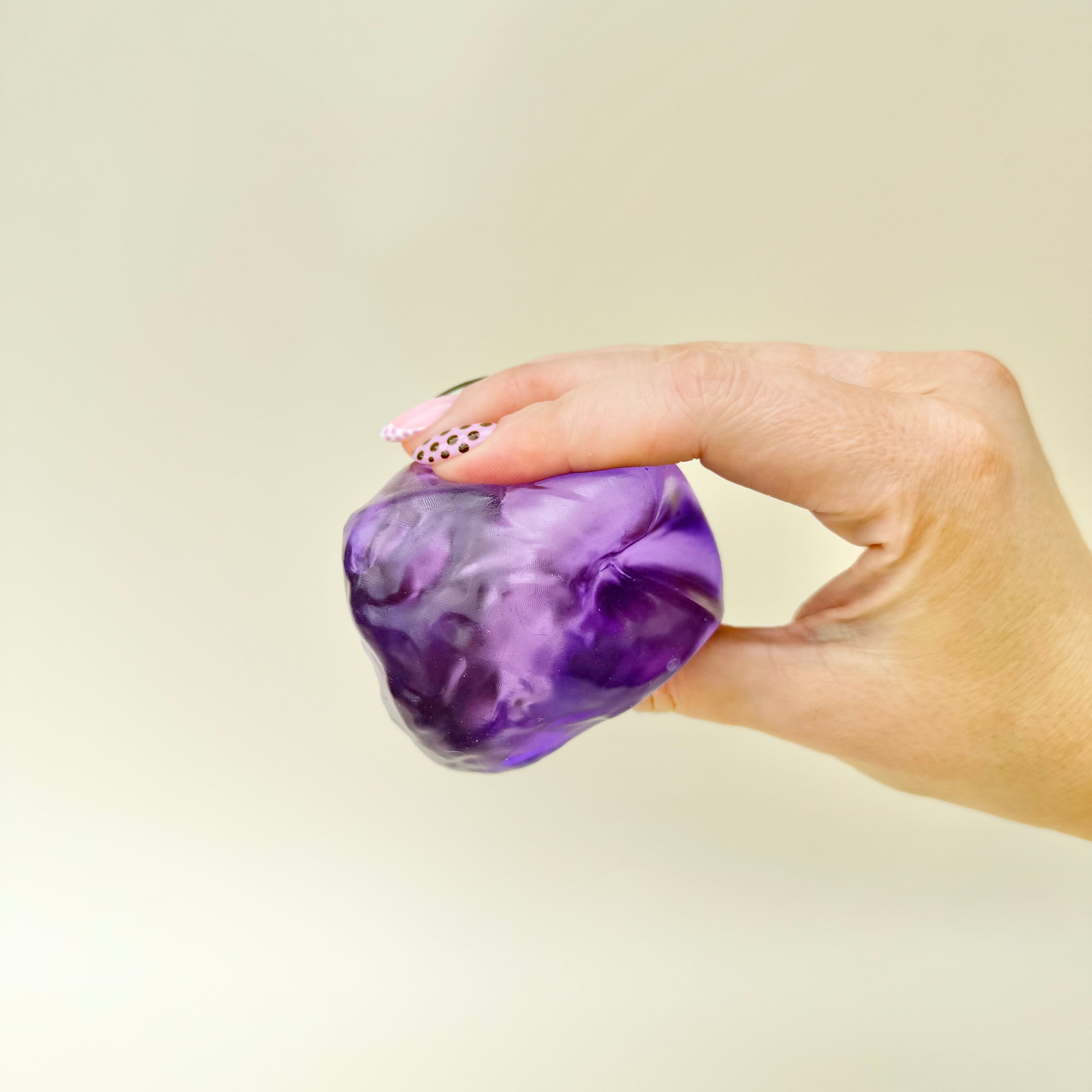 Sensory squish fidget with balanced squeeze and medium return, ideal for busy hands, stress relief and sensory regulation.
