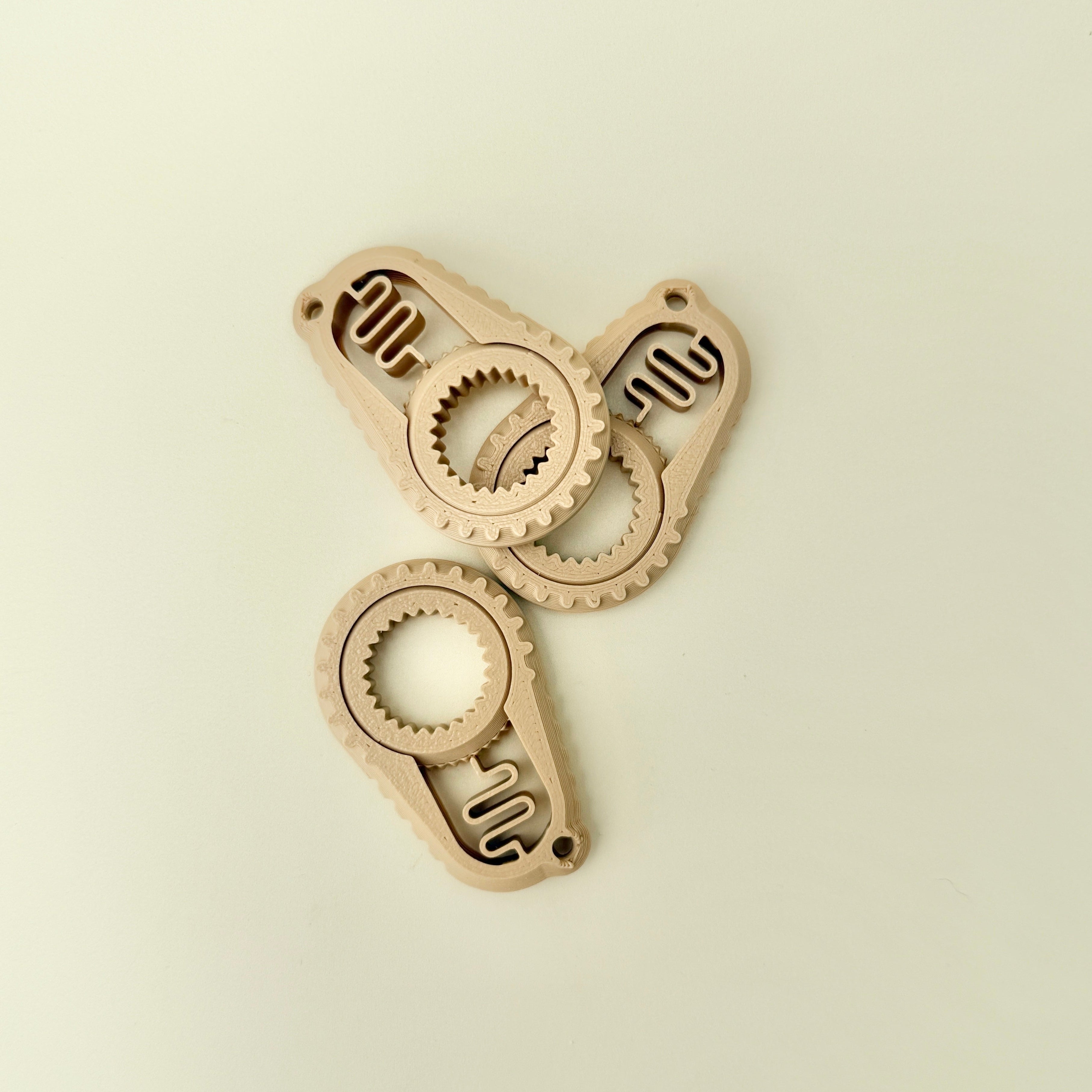 Discreet fidget toy for adults