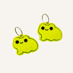 Small frog clicker fidget designed for quick presses, focus breaks and on-the-go stimming.
