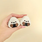 Compact press-to-click fidget that’s easy to carry for commuting, study, meetings, and waiting rooms.
