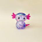 Low-noise squishy fidget toy for calming hand movement, tactile input and everyday sensory regulation support.
